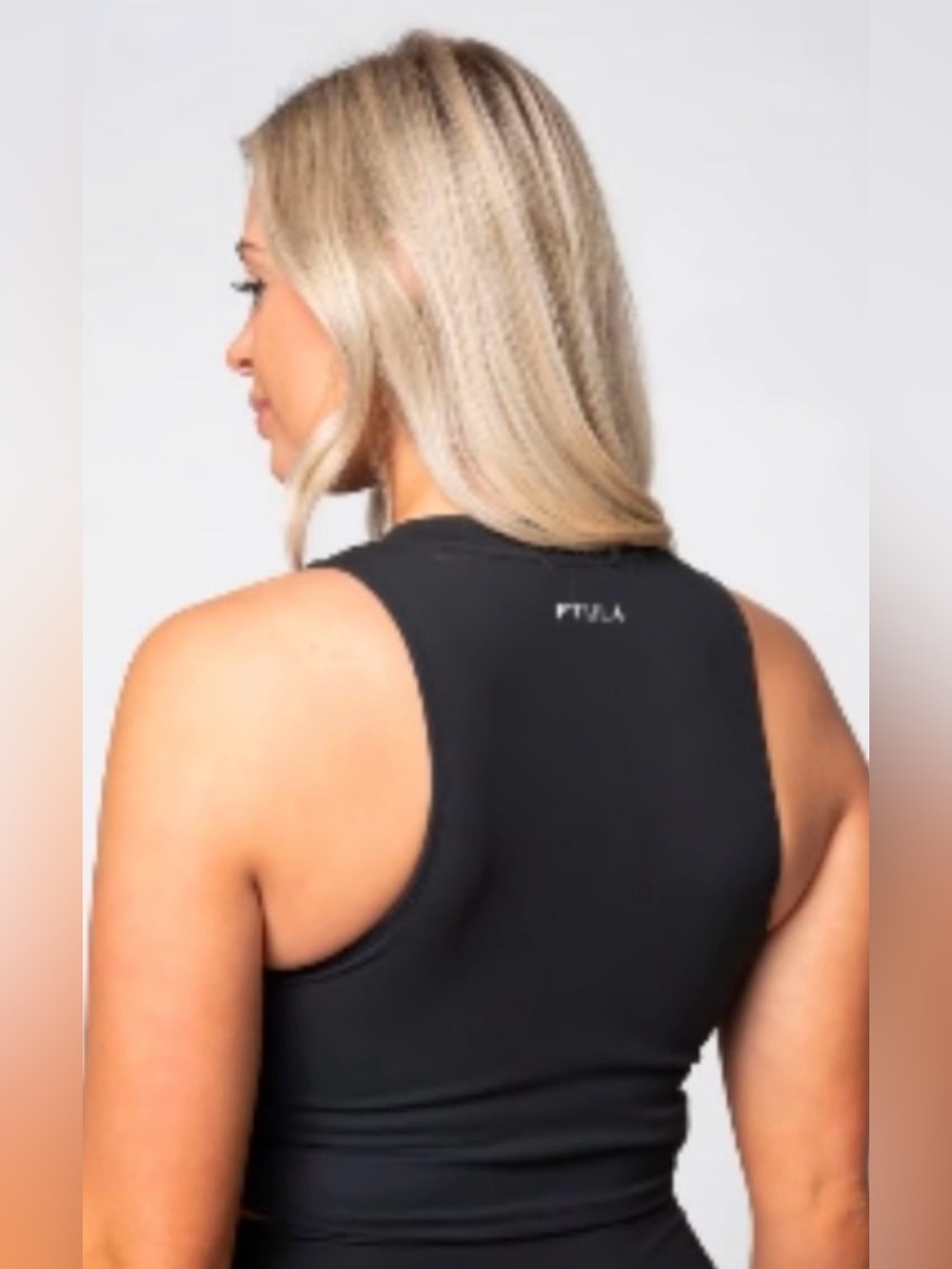 P'Tula Henley Crop Top - Picture 2 of 11